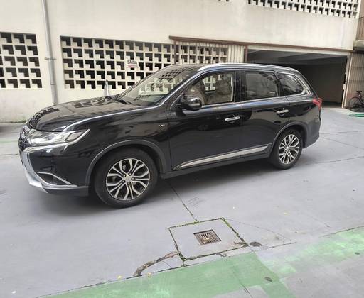 MITSUBISHI OUTLANDER 3.0 GT 4X4 V6 24V GASOLINA 4P AUTOMÁTICO